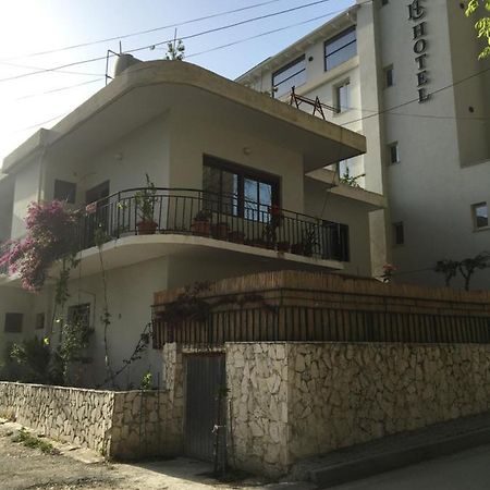 Private Apartment at Guest House Hektor&Aferdita Vlorë Eksteriør billede